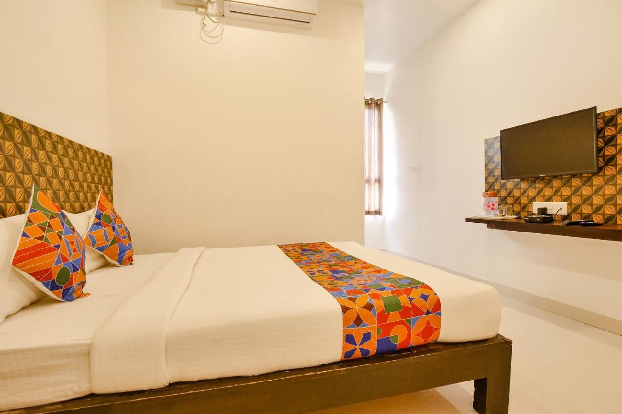 Fabexpress Krishna Suites Maisur Dış mekan fotoğraf